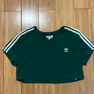 Green Adidas Cropped T-Shirt. Size XL